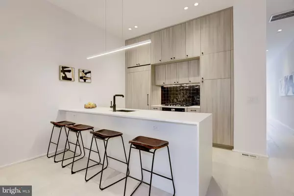 Washington, DC 20010,1321 MONROE ST NW #A