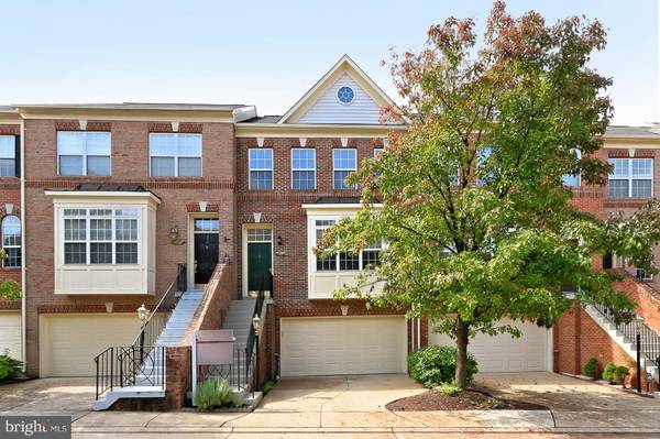 4640 LAMBERT DR, Alexandria, VA 22311