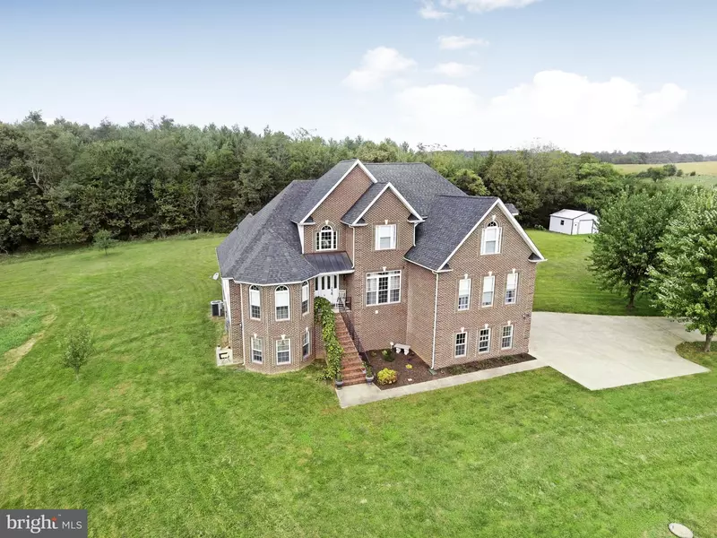 61 CEDAR BERRY DR, Strasburg, VA 22657