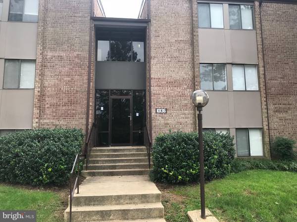 10136 LITTLE POND PL #4, Montgomery Village, MD 20886