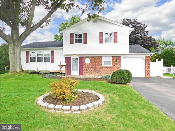 1563 DEER RUN RD, Warminster, PA 18974