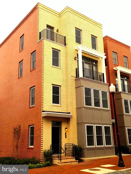 2015 MAIN LINE BLVD #406, Alexandria, VA 22301