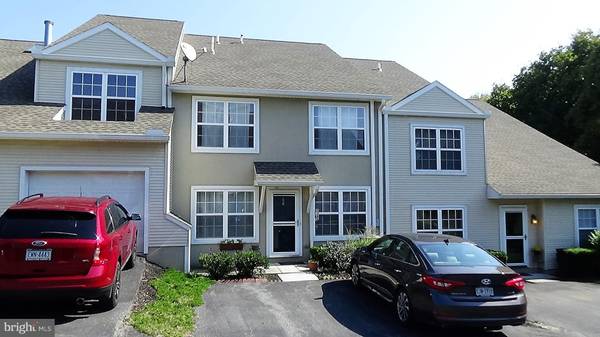 88 COURTYARD DR, Carlisle, PA 17013