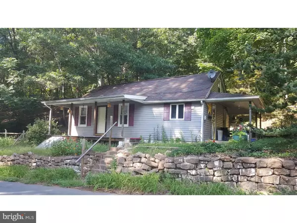 553 ROCK HOLLOW RD, Birdsboro, PA 19508