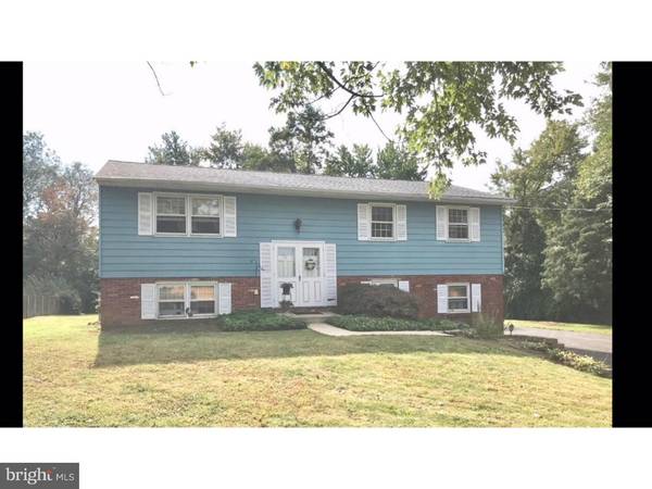 48 SCHOOLHOUSE RD, Chalfont, PA 18914