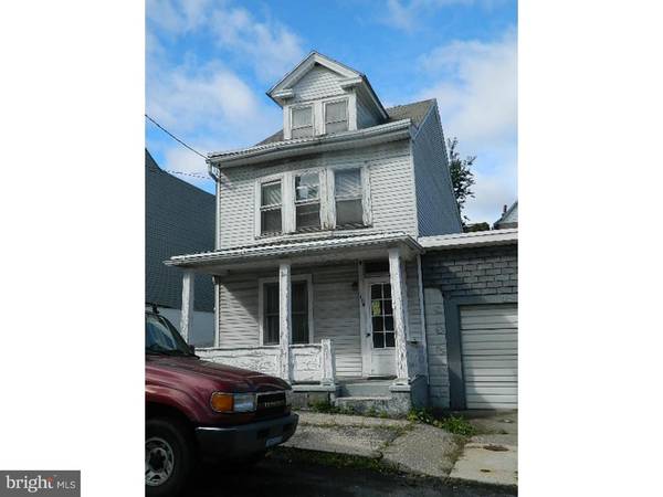 114 CHERRY ST, Saint Clair, PA 17970