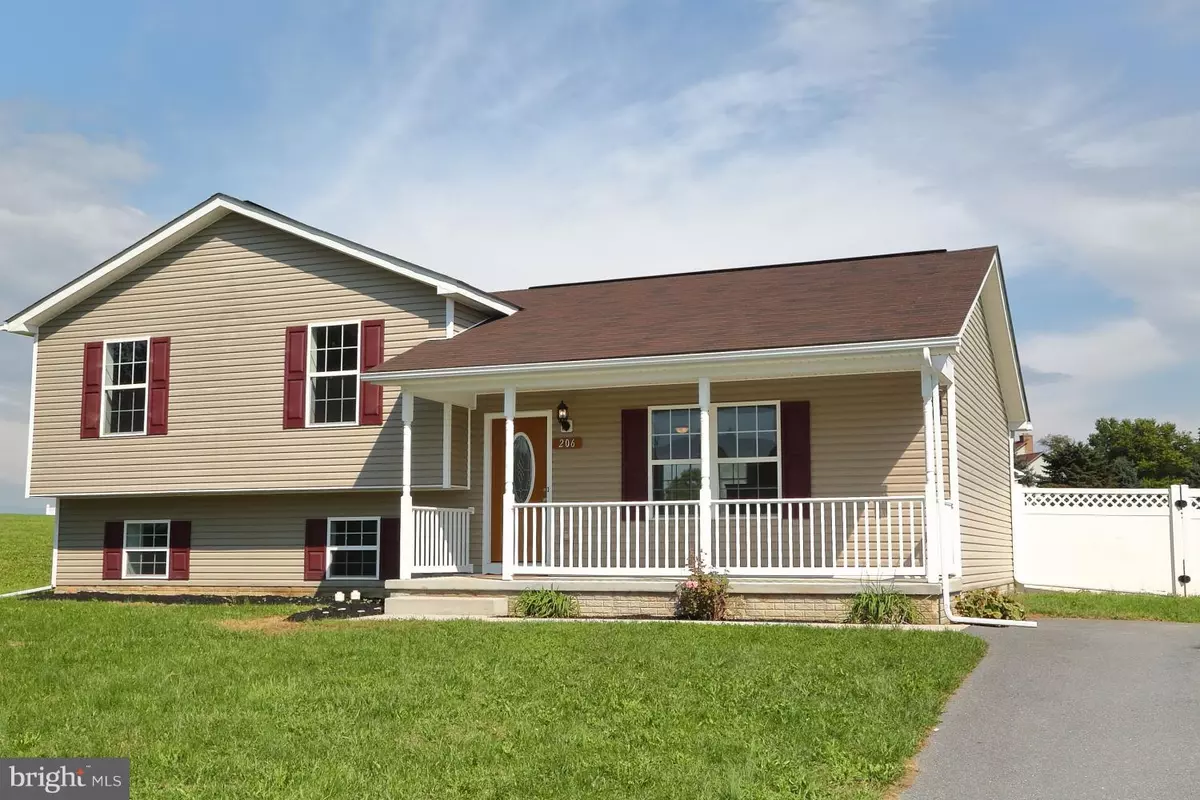 Shippensburg, PA 17257,206 PIKE CT