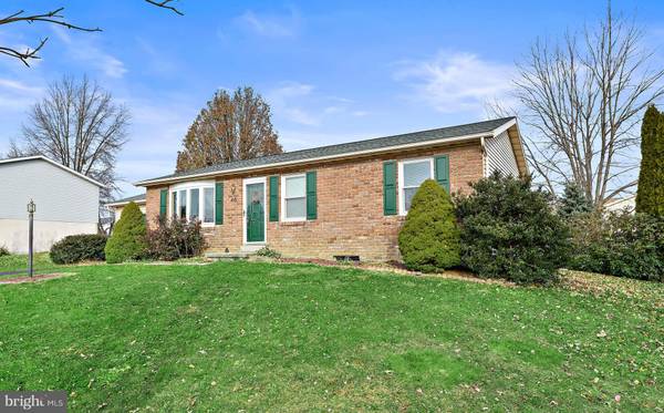 Hanover, PA 17331,40 COLONIAL DR