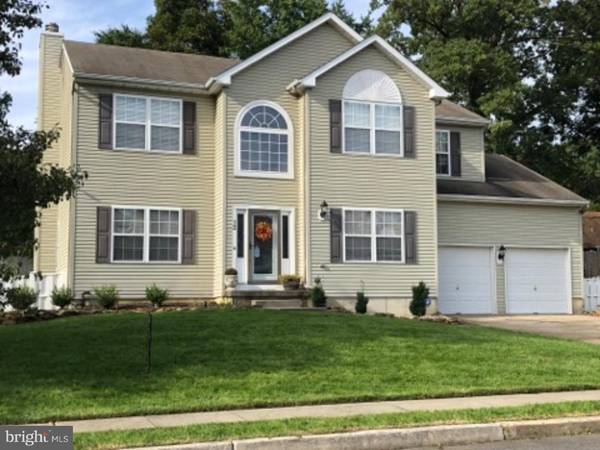 12 UNDERWOOD CT, Burlington Township, NJ 08016