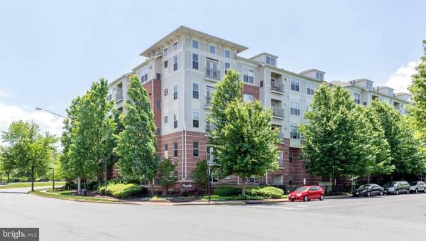 9480 VIRGINIA CENTER BLVD #226, Vienna, VA 22181