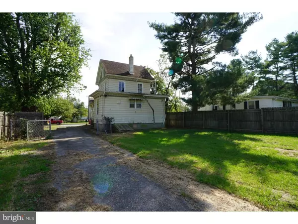 Elmer, NJ 08318,211 CENTER ST