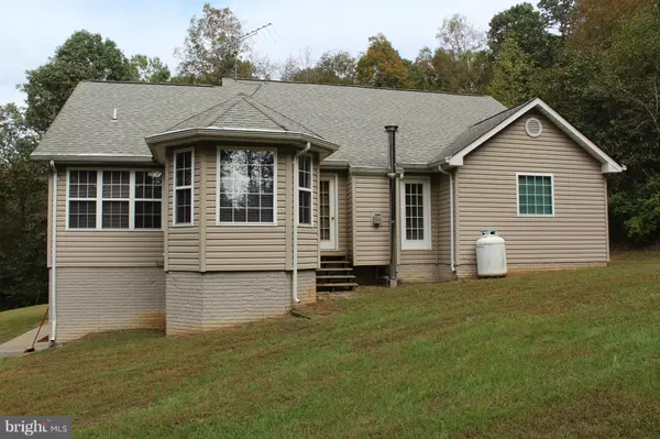 Madison, VA 22727,402 RIDING TRAIL LN