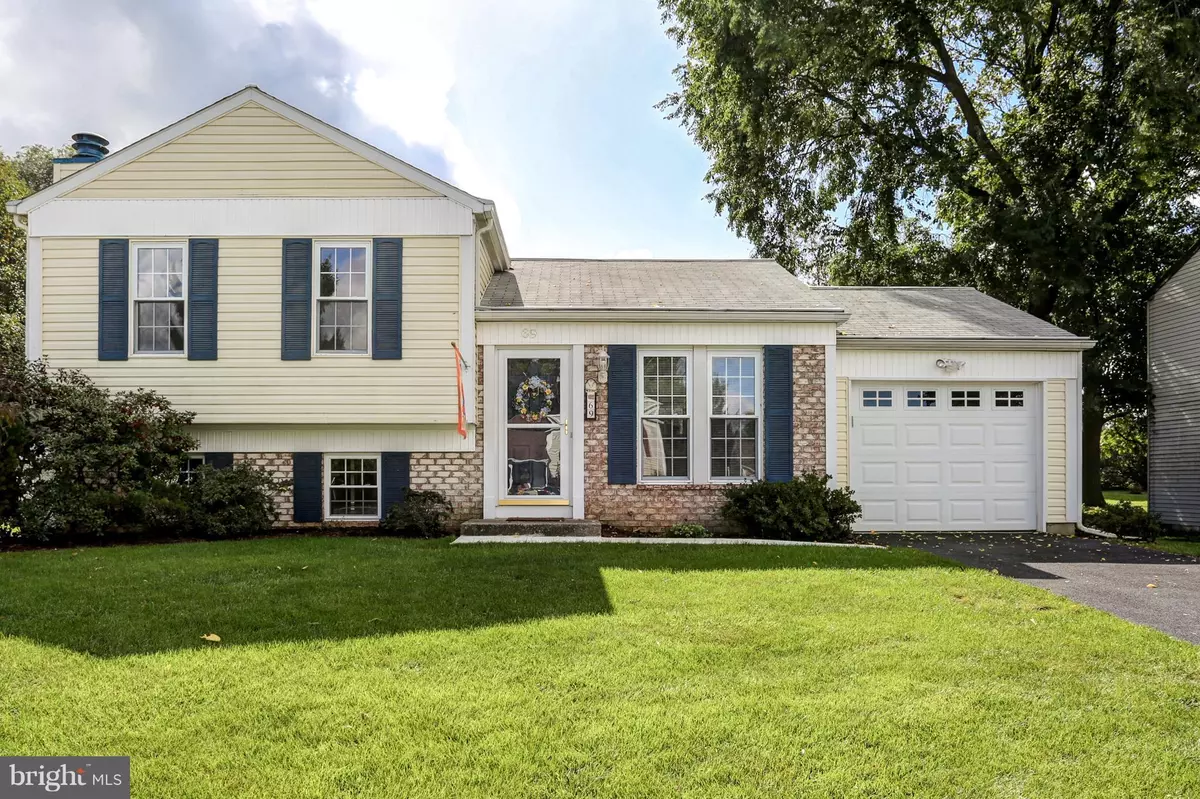 Mechanicsburg, PA 17050,69 HONEYSUCKLE DR