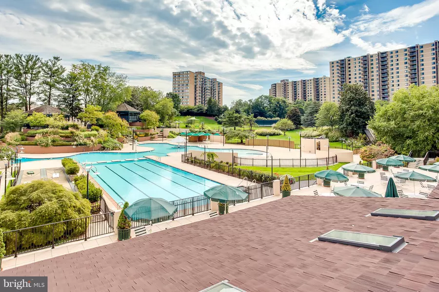 307 YOAKUM PKWY #308, Alexandria, VA 22304