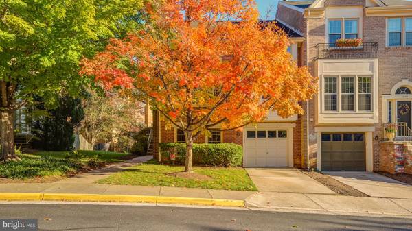 2127 KINGS GARDEN WAY, Falls Church, VA 22043