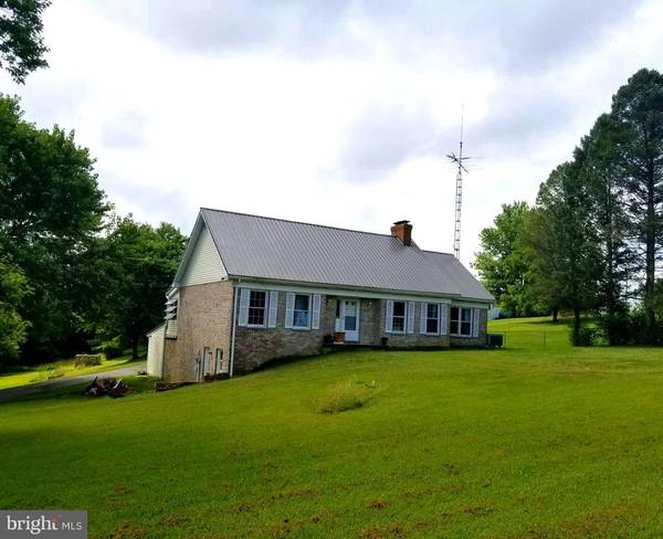 2336 CHARLES TOWN RD, Kearneysville, WV 25430