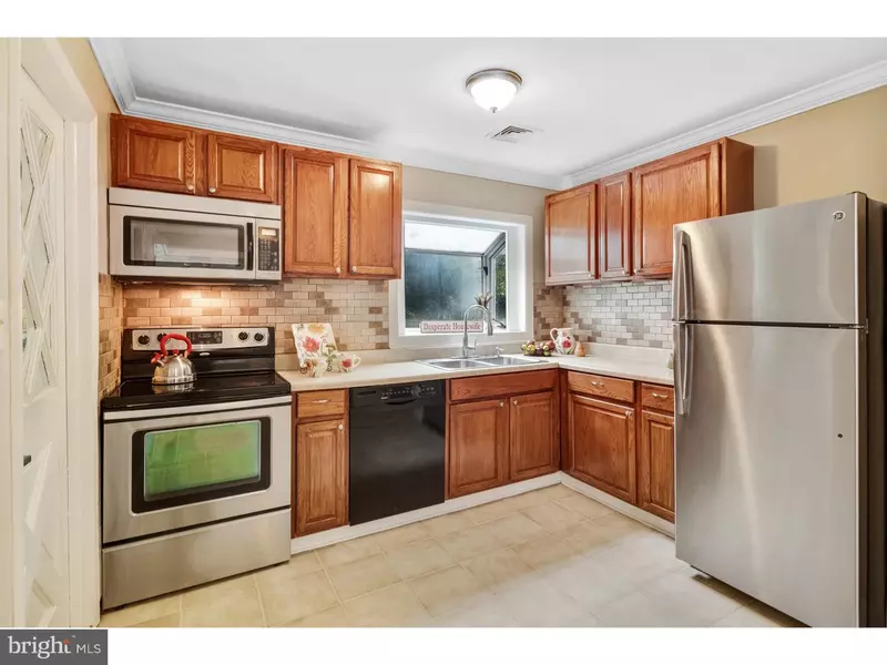 47 SHERWOOD LN, Willingboro, NJ 08046