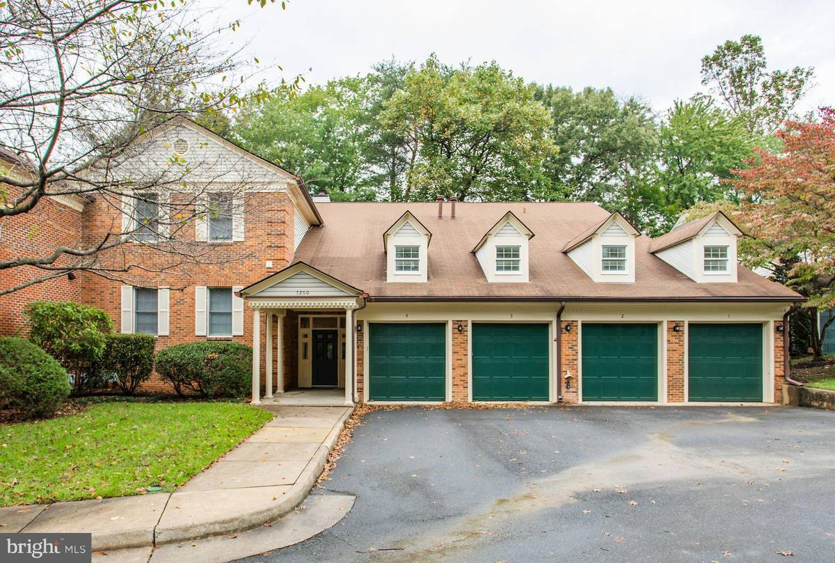 Annandale, VA 22003,7260 GLEN HOLLOW CT #1