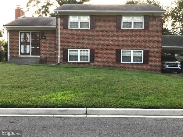 2809 BIRKLE LN, District Heights, MD 20747