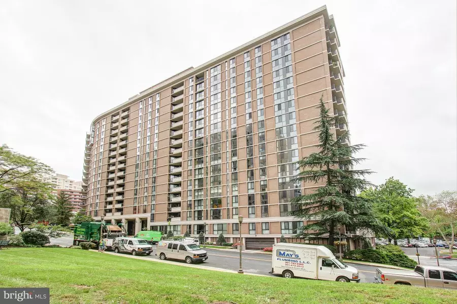 4620 PARK AVE #1107W, Chevy Chase, MD 20815