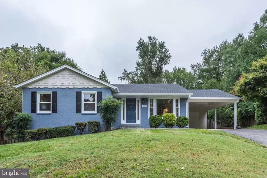 303 VALEVIEW CT NW, Vienna, VA 22180