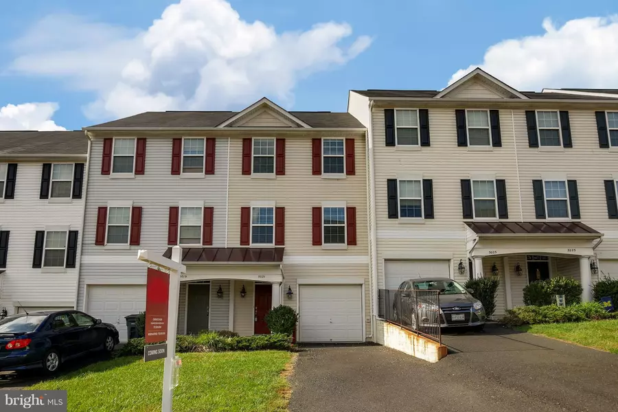 3021 CHINKAPIN OAK LN, Woodbridge, VA 22191