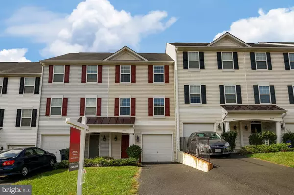 3021 CHINKAPIN OAK LN, Woodbridge, VA 22191