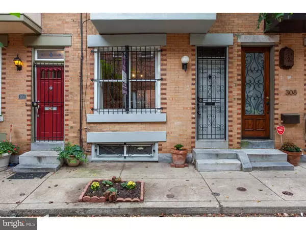 306 PEMBERTON ST, Philadelphia, PA 19147