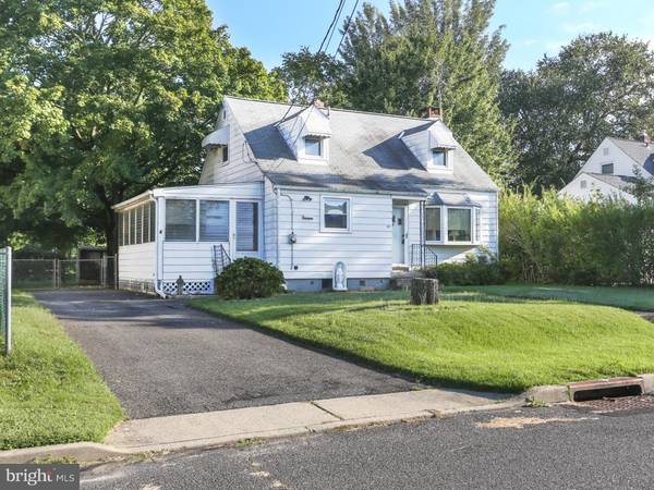 34 WALDRON DR, Allentown, NJ 08501