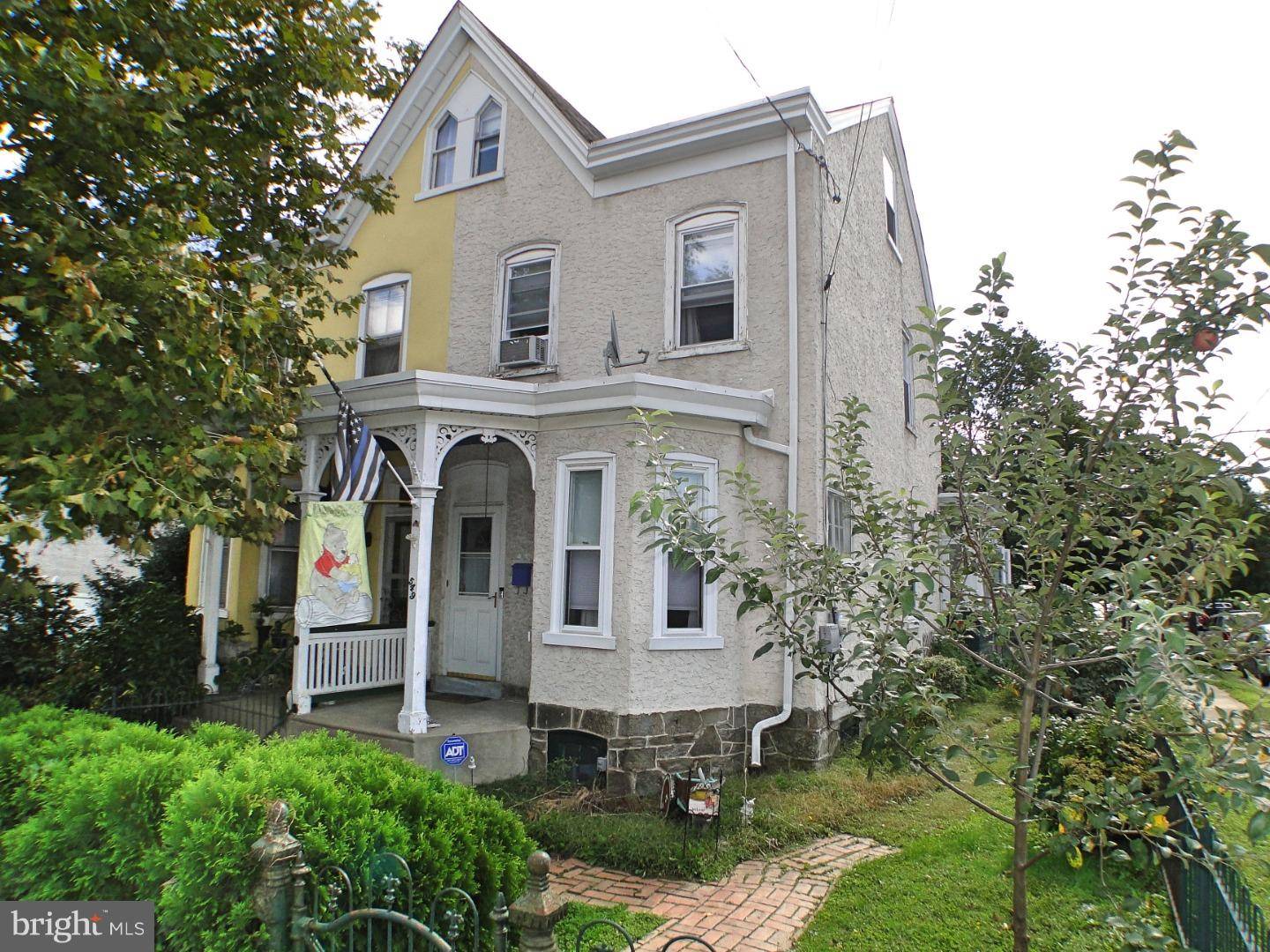549 JAMESTOWN ST, Philadelphia, PA 19128