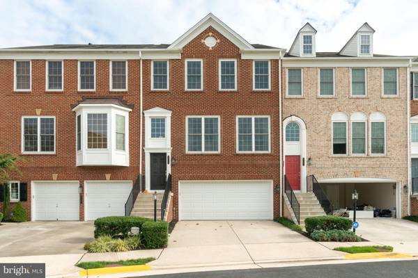 8189 LAUREL CROSSING LN, Lorton, VA 22079