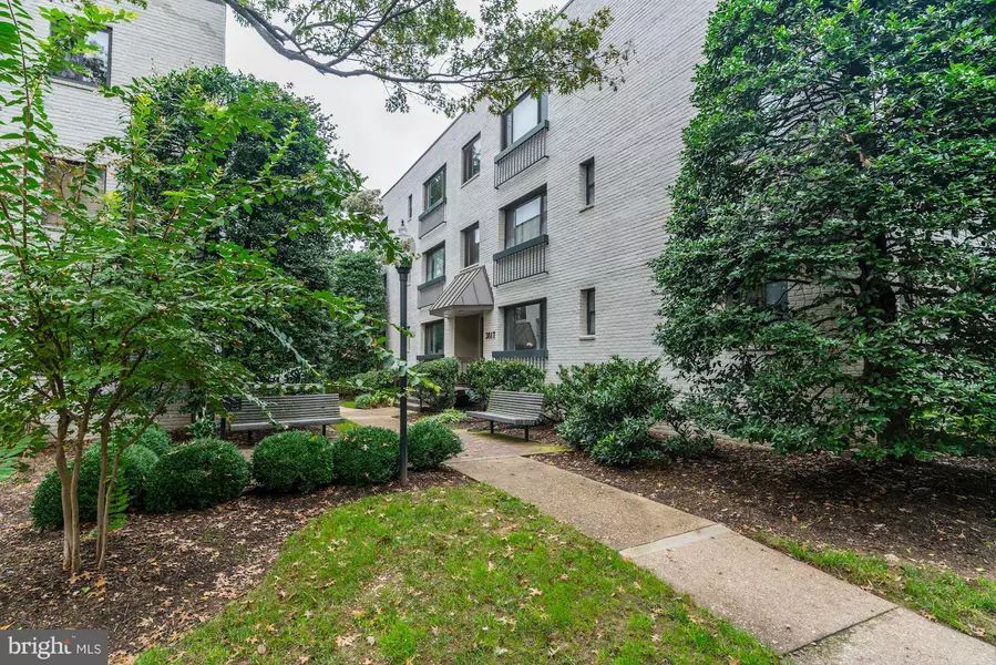 3817 DAVIS PL NW #2, Washington, DC 20007