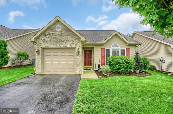 30 KESWICK DR, Mechanicsburg, PA 17050