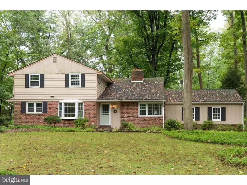 16 WOODLAND CIR, Downingtown, PA 19335