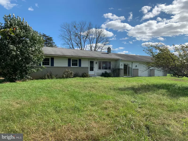 1570 HIGHLAND AVENUE RD, Gettysburg, PA 17325