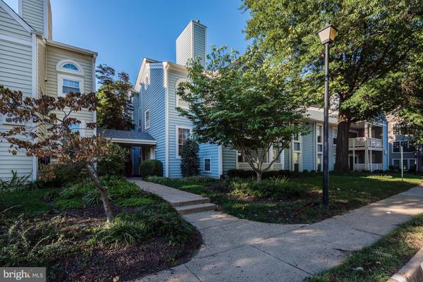 7634 WILLOW POINT DR #7634, Falls Church, VA 22042