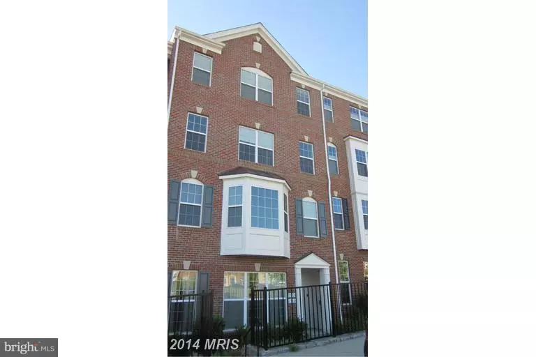 15328 KENSINGTON PARK DR #107, Woodbridge, VA 22191