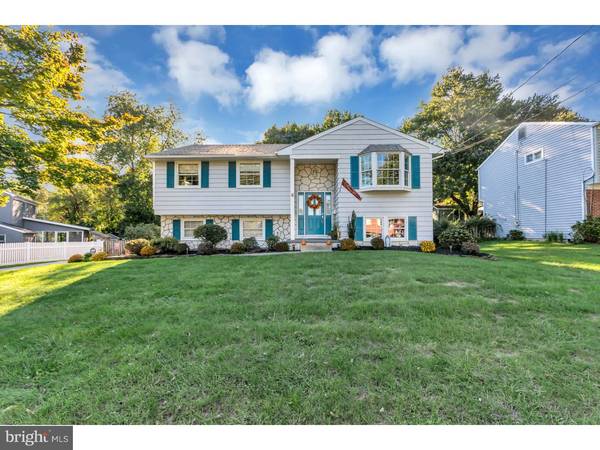 6 ROLLING RD, Stratford, NJ 08084