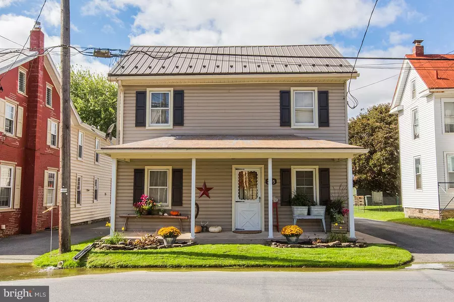 205 S LANCASTER AVE, Schaefferstown, PA 17088