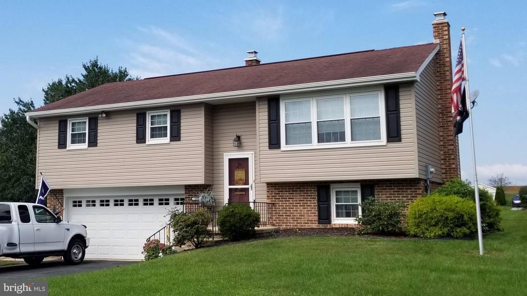 206 MELINDA DR, York, PA 17408