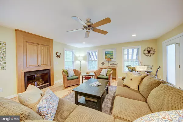 Ocean View, DE 19970,7 TYLER DR