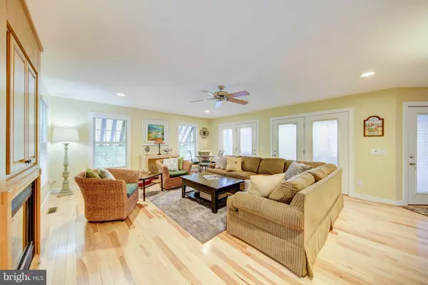 Ocean View, DE 19970,7 TYLER DR