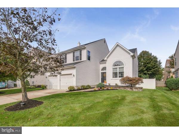 10 VASSAR RD, Mount Laurel, NJ 08054