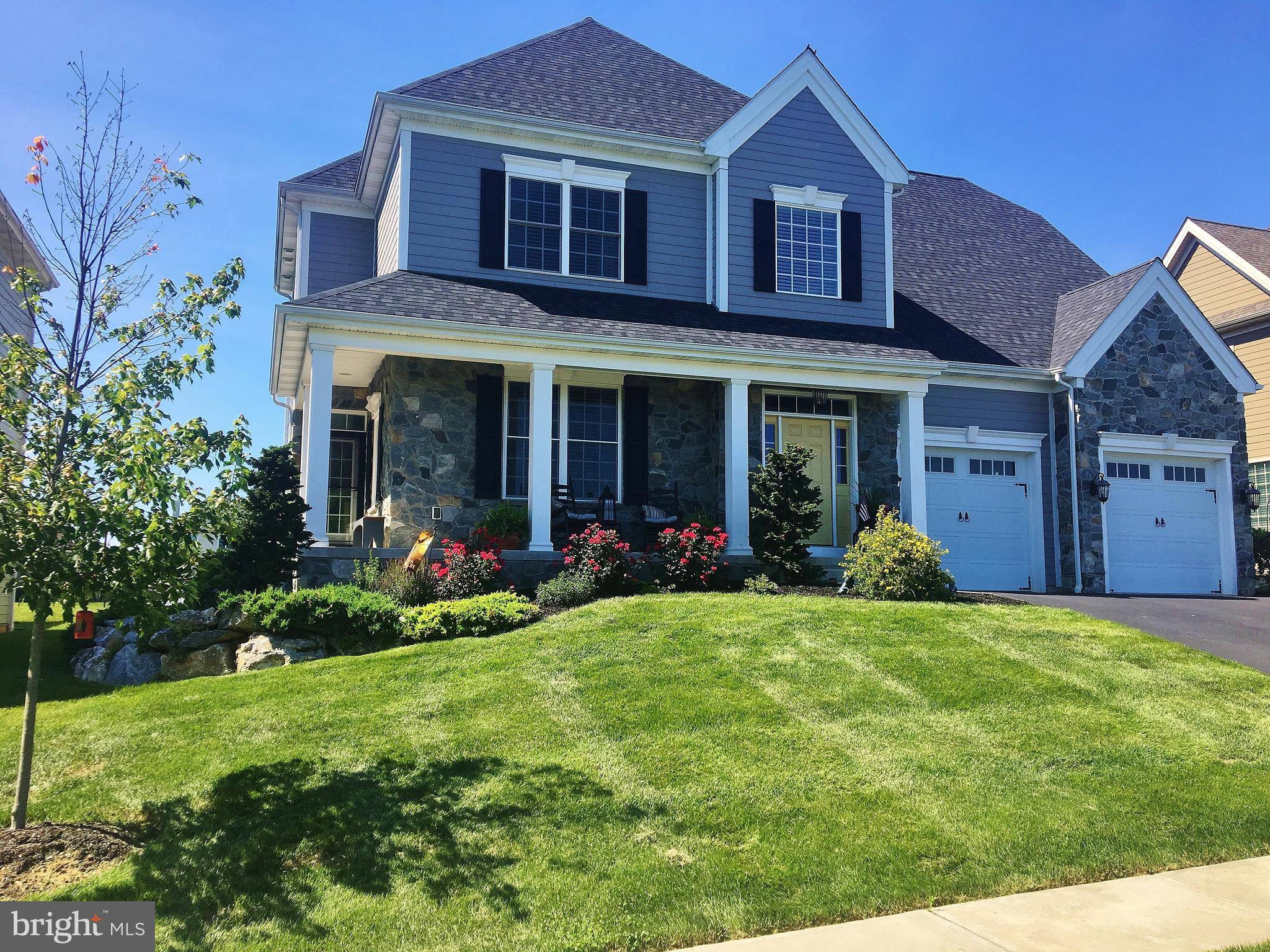 665 INTEGRITY DR, Lititz, PA 17543