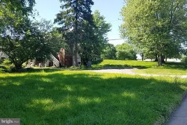 Falls Church, VA 22046,7253 LEE HWY