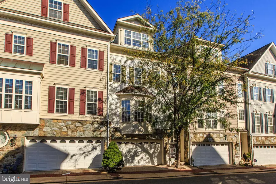 5113 VOS LN, Alexandria, VA 22304