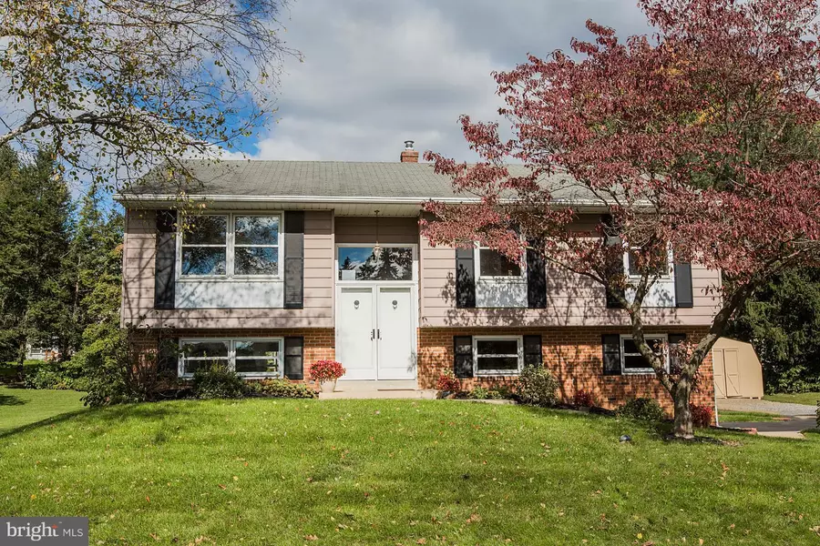 417 SURREY DR, Lancaster, PA 17601