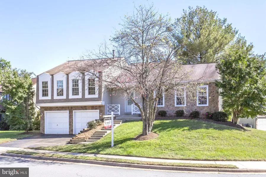 5511 BUGGY WHIP DR, Centreville, VA 20120