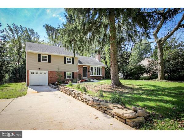 256 OVERBROOK DR, Newtown Square, PA 19073