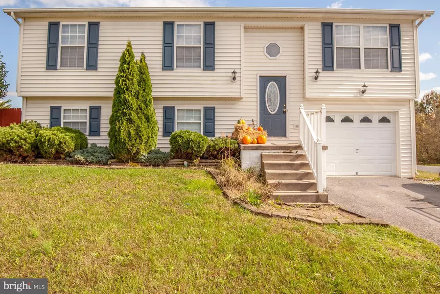 6 ARCTIC DR, Hedgesville, WV 25427